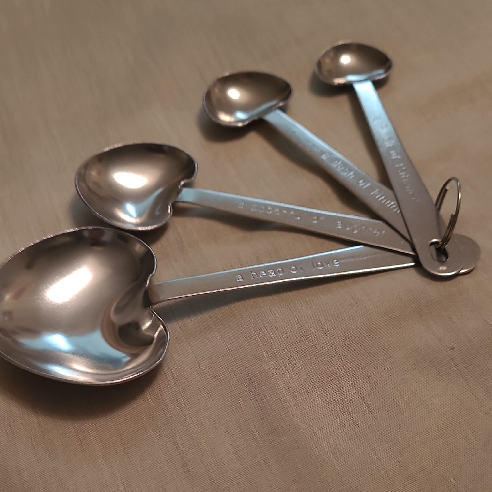 Silver Heart Measuring Spoons